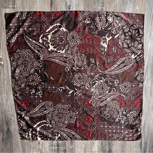 Patterned Scarf - Picture 4 of 5